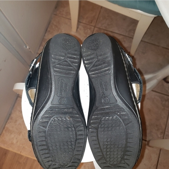 Finn Comfort 'Adana' Black Sandals with Cushioned Footbeds, 7 - Picture 4 of 4